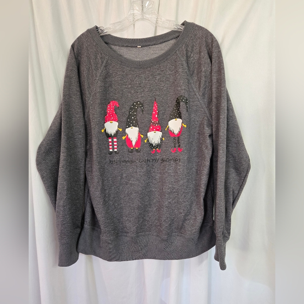 Charcoal Gray Gnome Graphic Lightweight Holiday Sweatshirt Size L